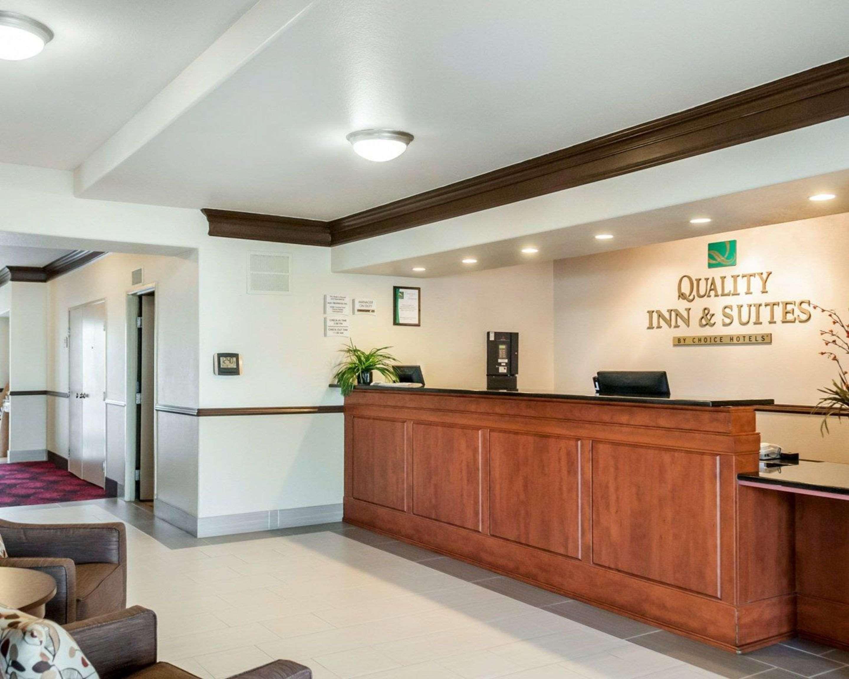 Quality Inn & Suites Albuquerque West Экстерьер фото