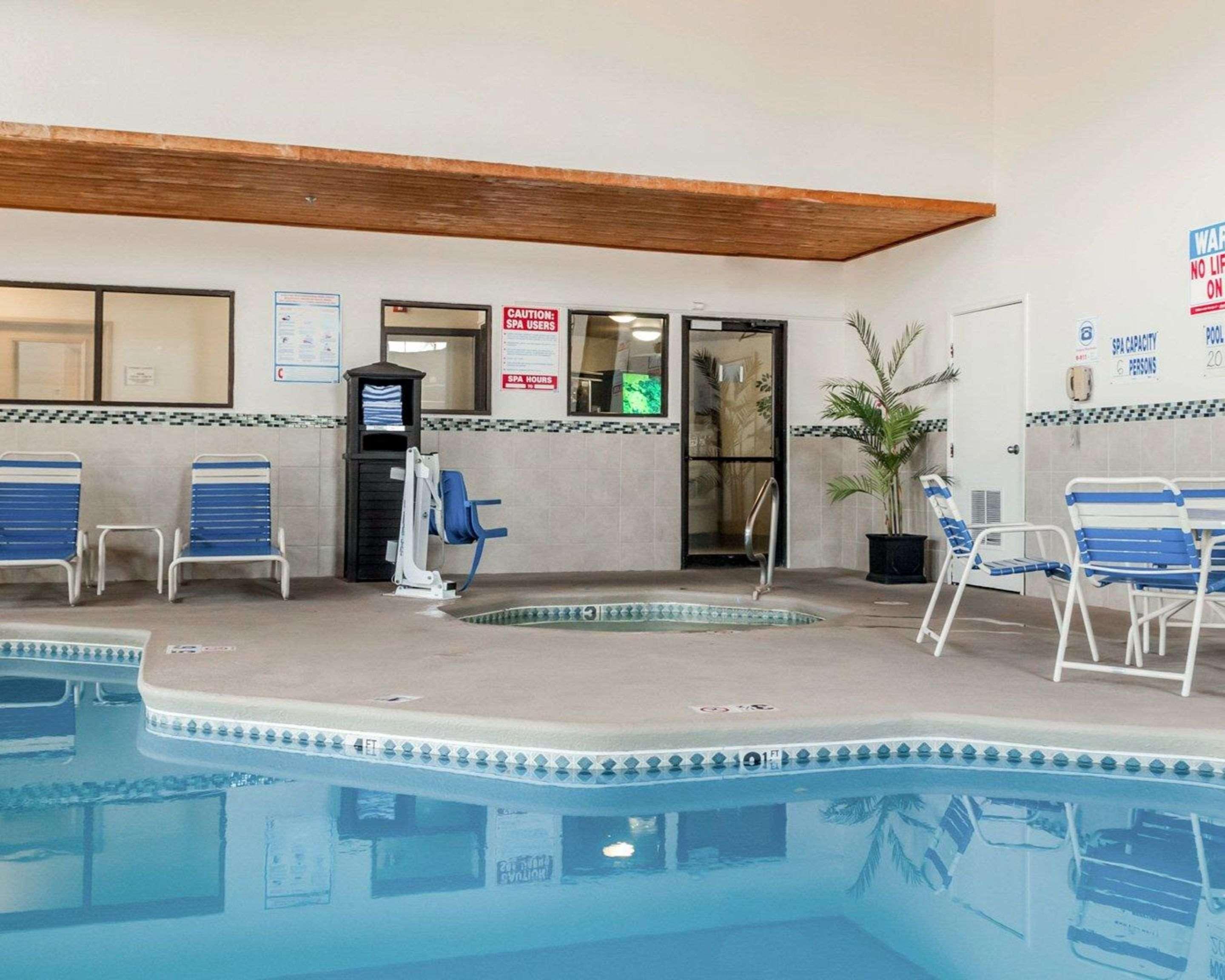Quality Inn & Suites Albuquerque West Экстерьер фото